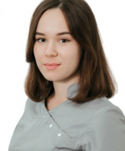 Буренина Александра Александровна стоматолог-терапевт